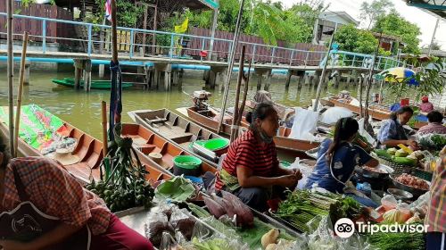 Wat Ta Khian Floating Market