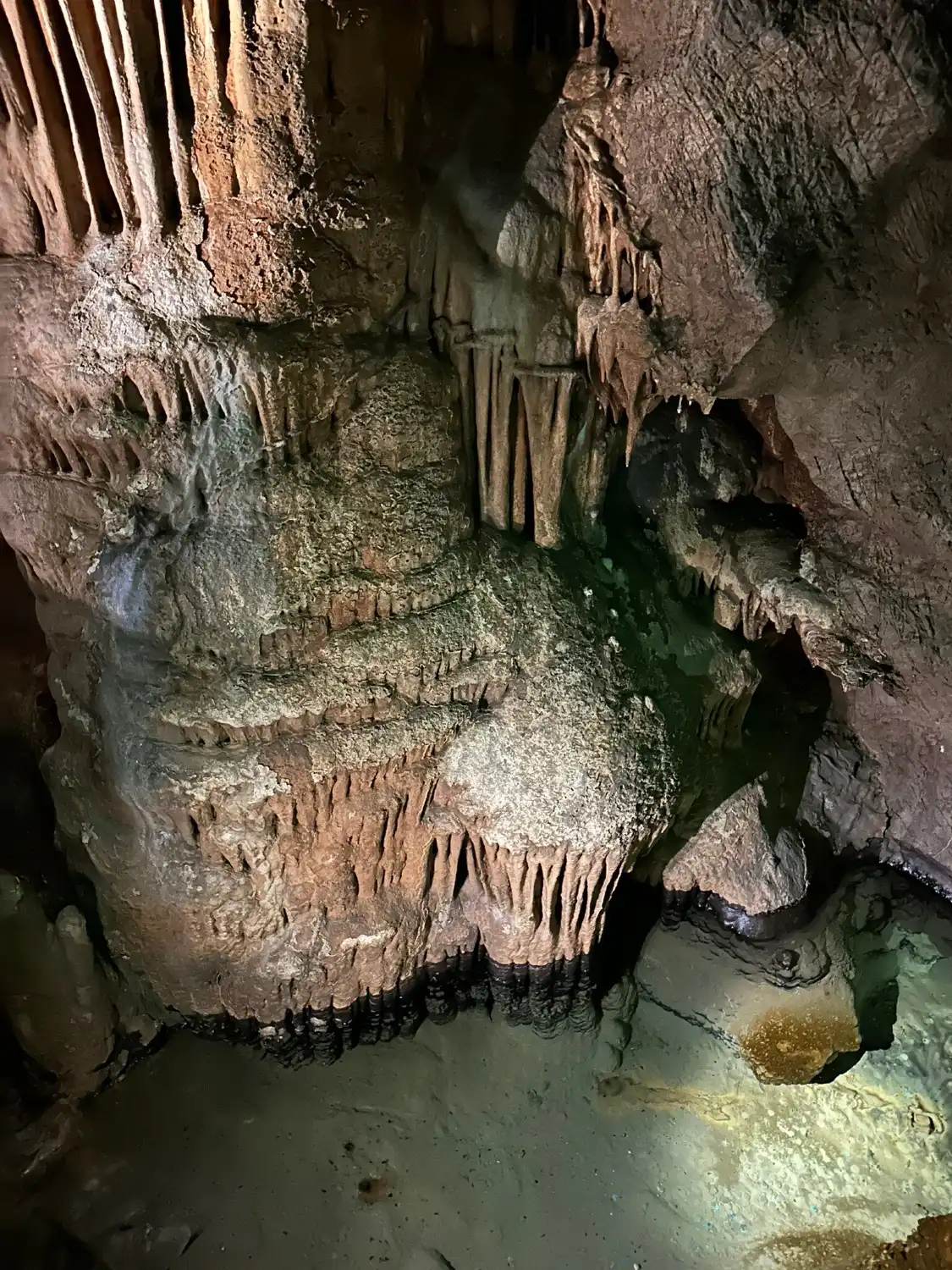 Hotels near Gosu Cave