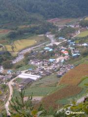 Handemy Village