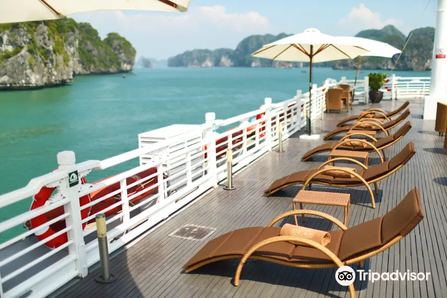 The Au Co Cruise - Halong Bay