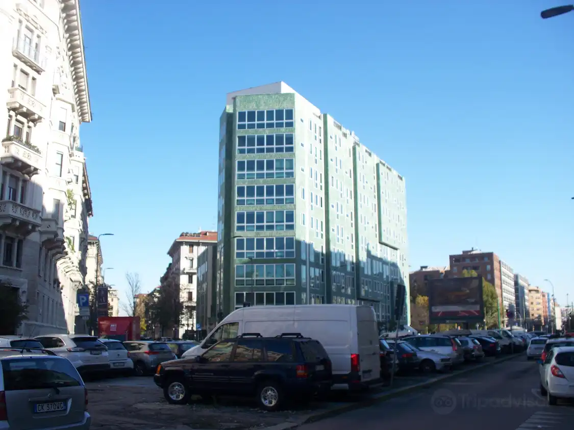 Hotel in zona Edificio Montedoria