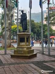 Monumento a Simon Bolivar