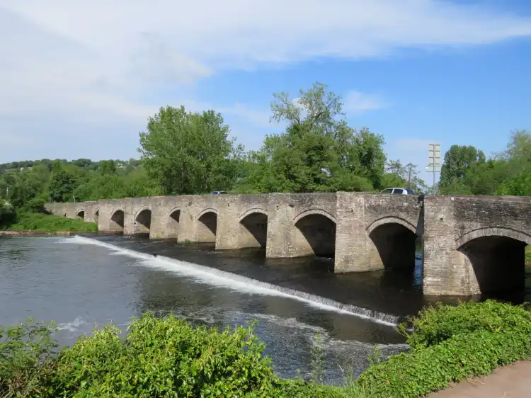 Crickhowell