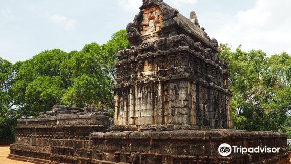 Nalanda Gedige (Central point of Sri Lanka)