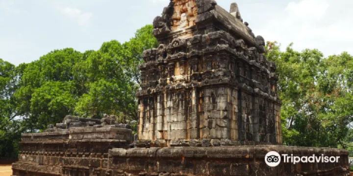 Nalanda Gedige (Central point of Sri Lanka)