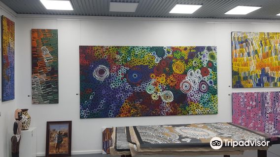 Mbantua Aboriginal Art Gallery