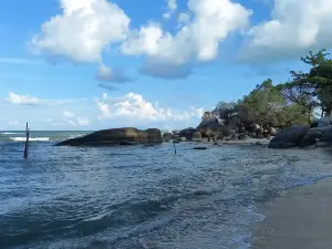 Penyabong Beach