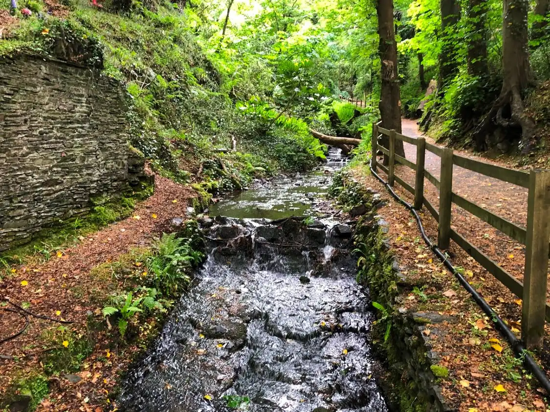 Hotels near Summerhill Glen