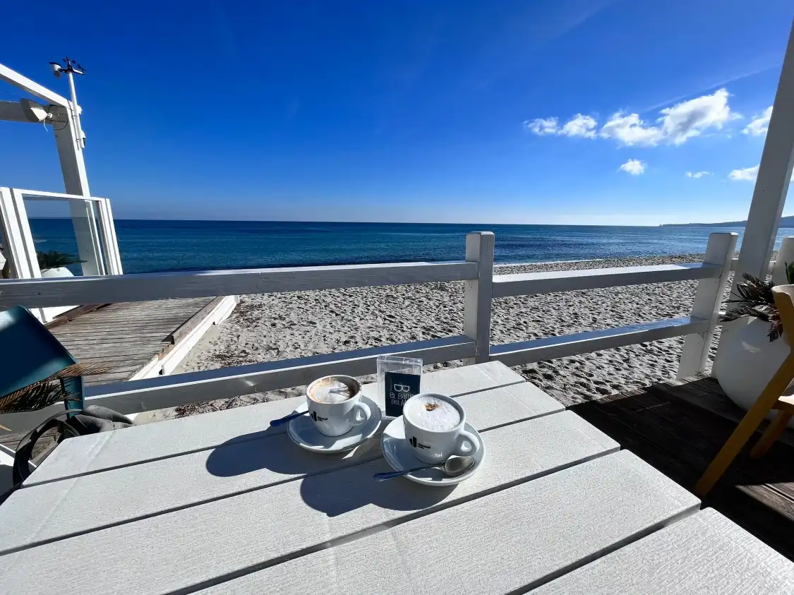 Hotel in zona La Caletta Beach
