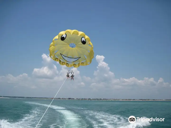 Smile High Parasail