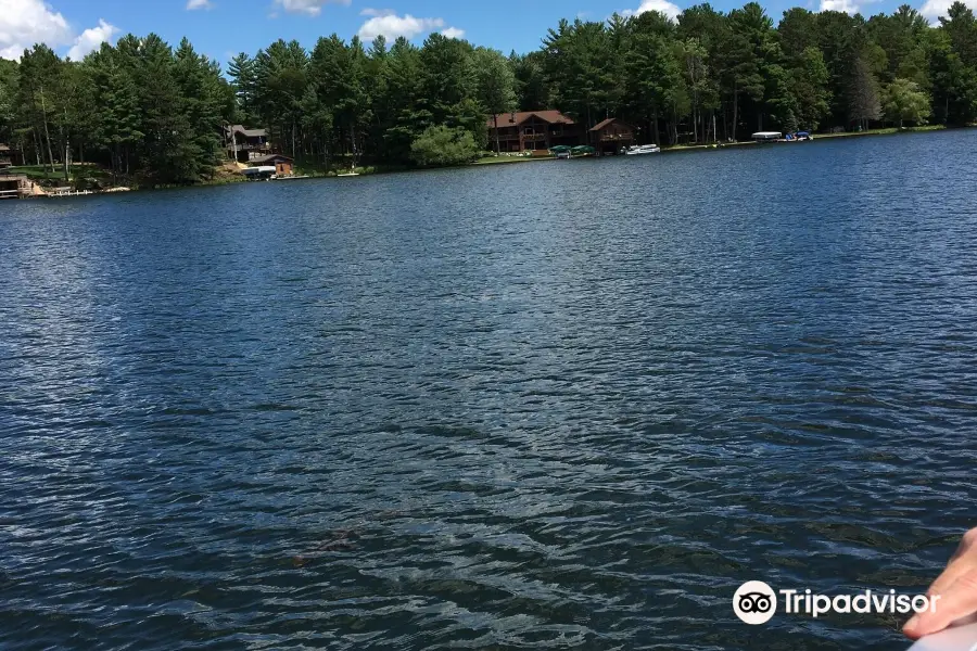 Minocqua Pontoon Cruises