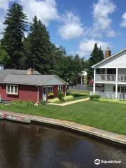 Borchers AuSable Canoe & Kayak with Riverside Bed & Breakfast