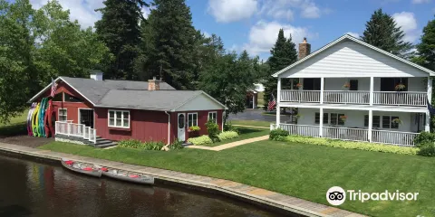 Borchers AuSable Canoe & Kayak with Riverside Bed & Breakfast