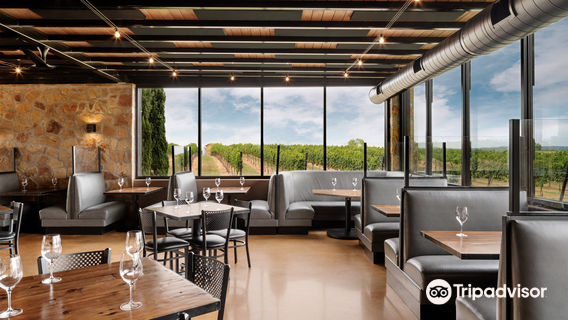 Grape Creek Vineyards