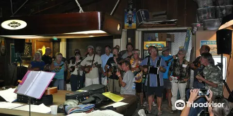 Coconuts Bar & Liquor Store