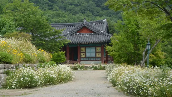 Wolmyeongam Hermitage