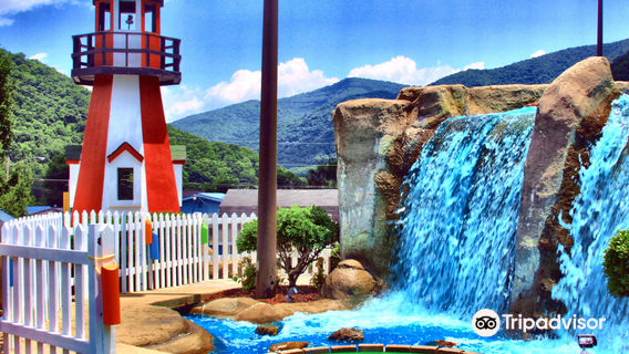 Fantasy Golf & Game Room