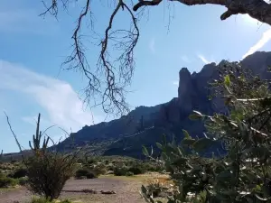 Lost Dutchman State Park