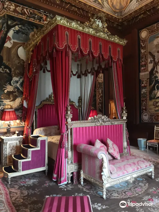 5_Burghley House