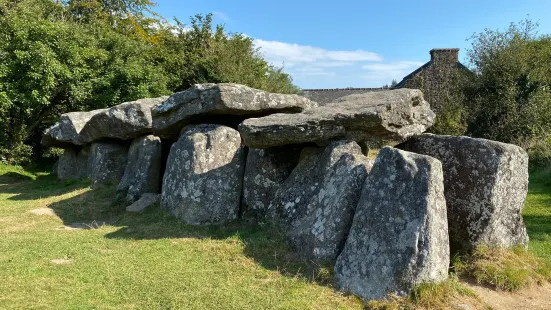 Mougau-Bihan gallery grave