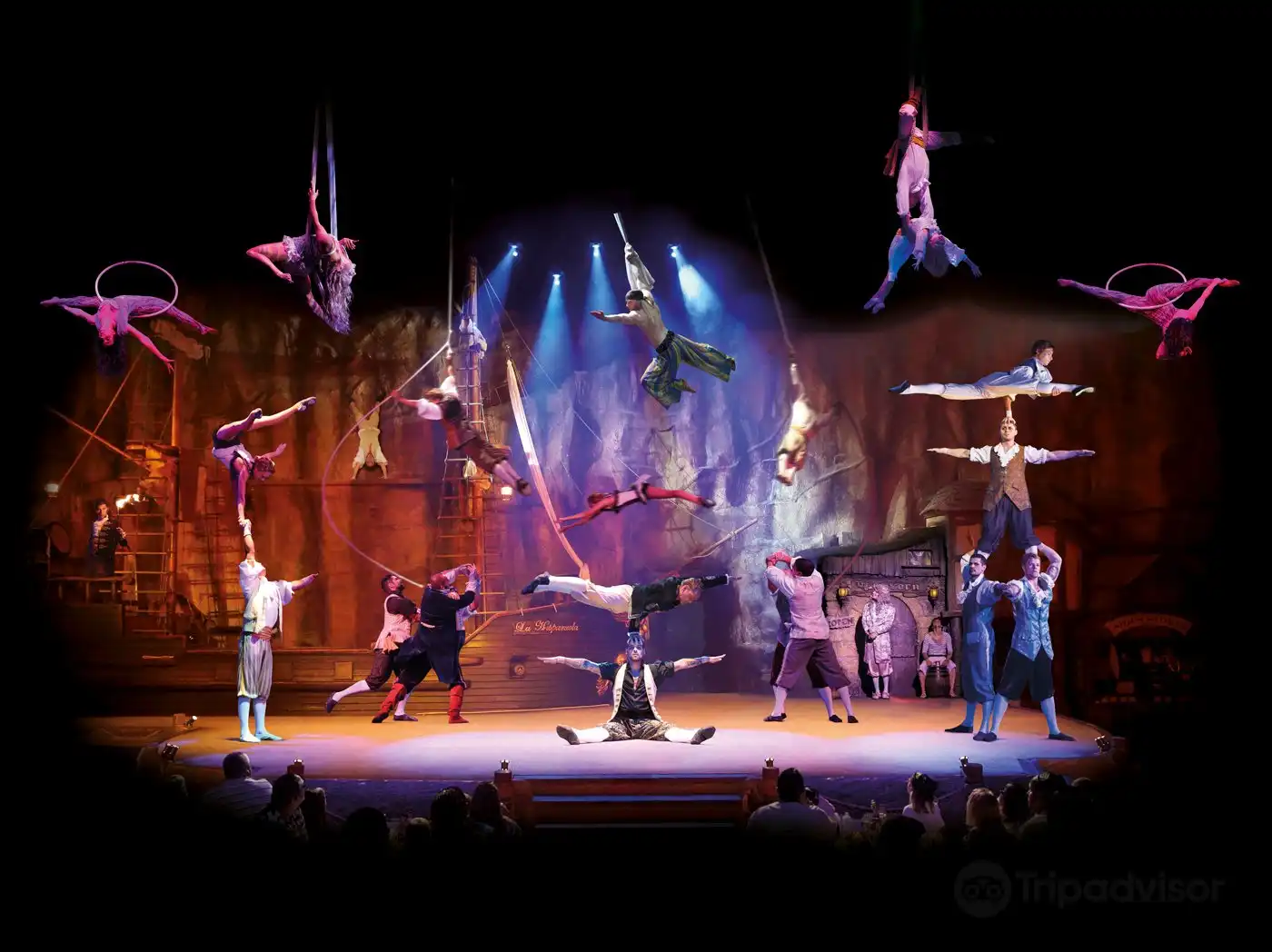 Hotels near Pirates Adventure Dinner Show