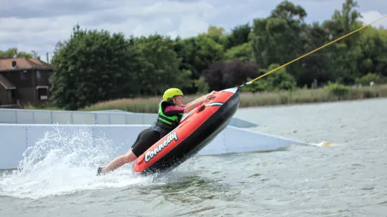 Curve Water Sports - Aqua Park, Wakeboarding, Kayaking and Paddleboarding Centre