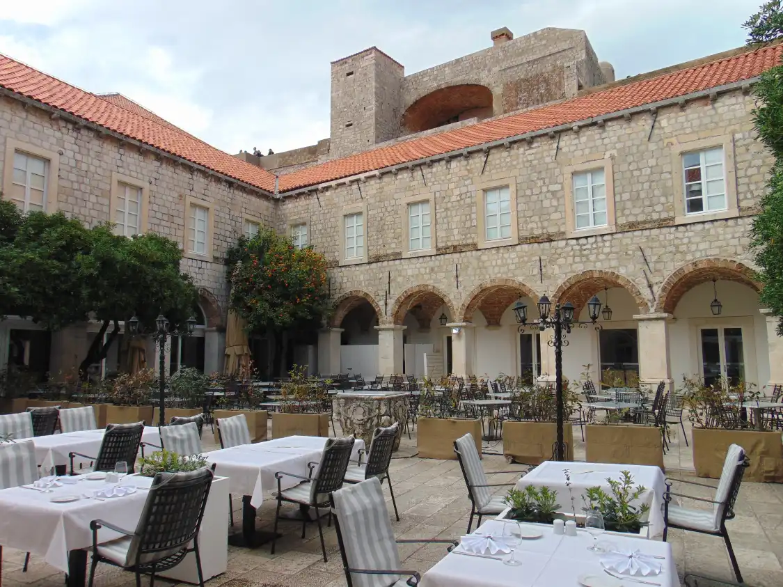 Hotels near Convent of St. Claire