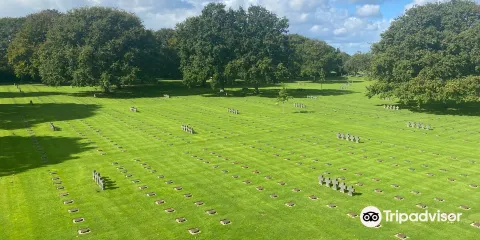 Cimetière Militaire Allemand de La Cambe
