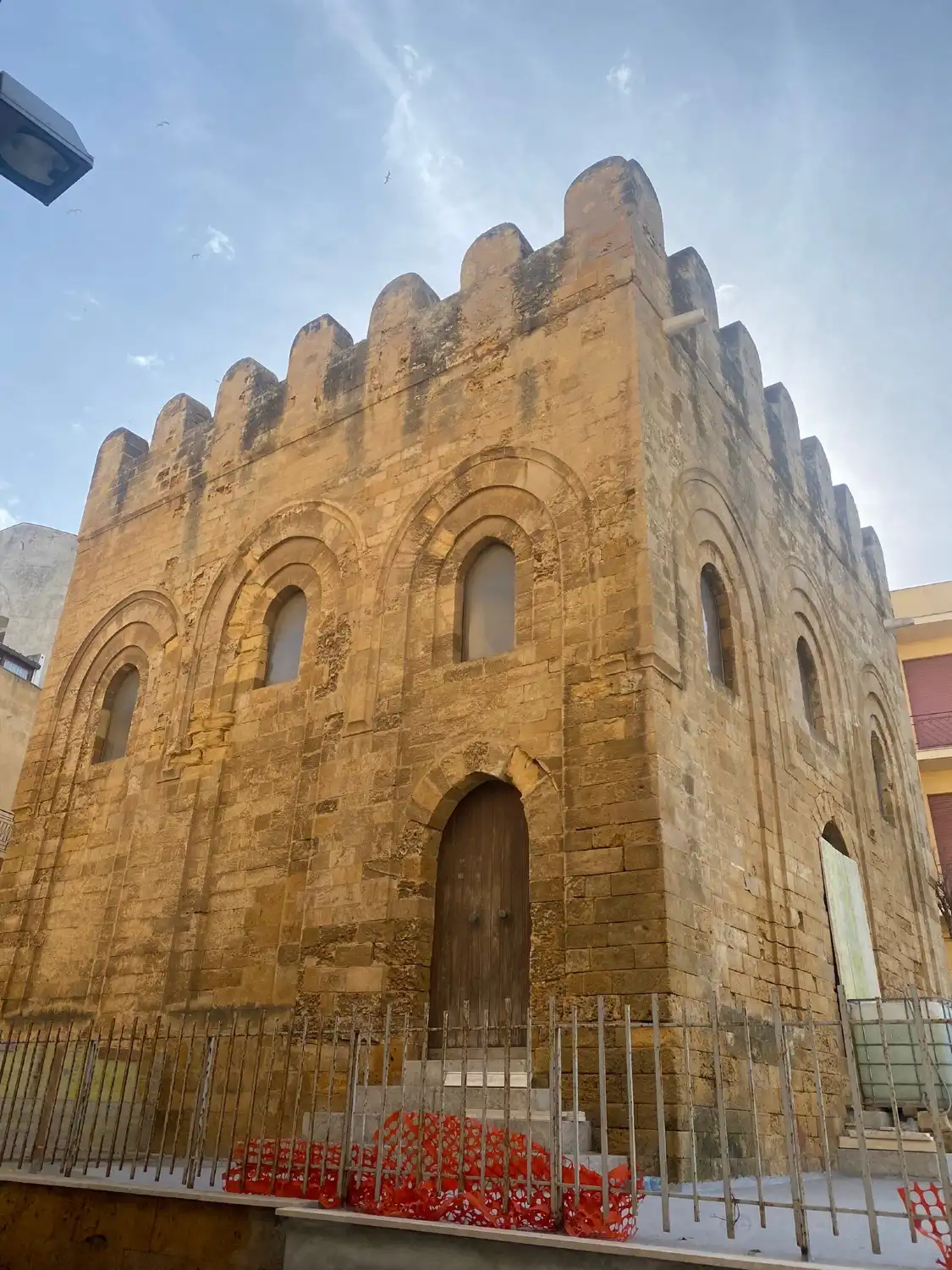 Hotels near Chiesa di San Nicolò Regale