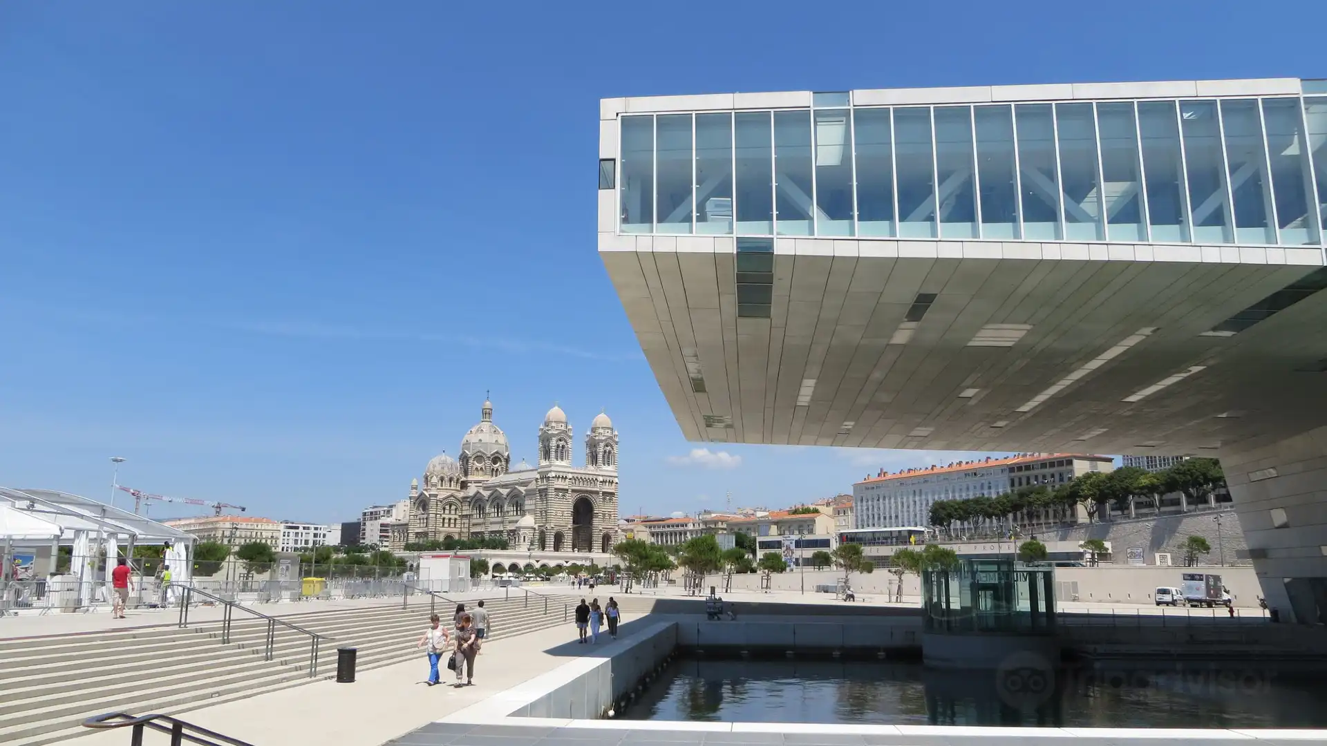 Hoteles cerca de Villa Mediterrane