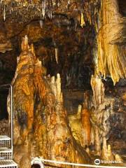 Cueva de los Enebralejos