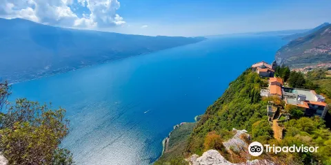 Il Santuario di Montecastello