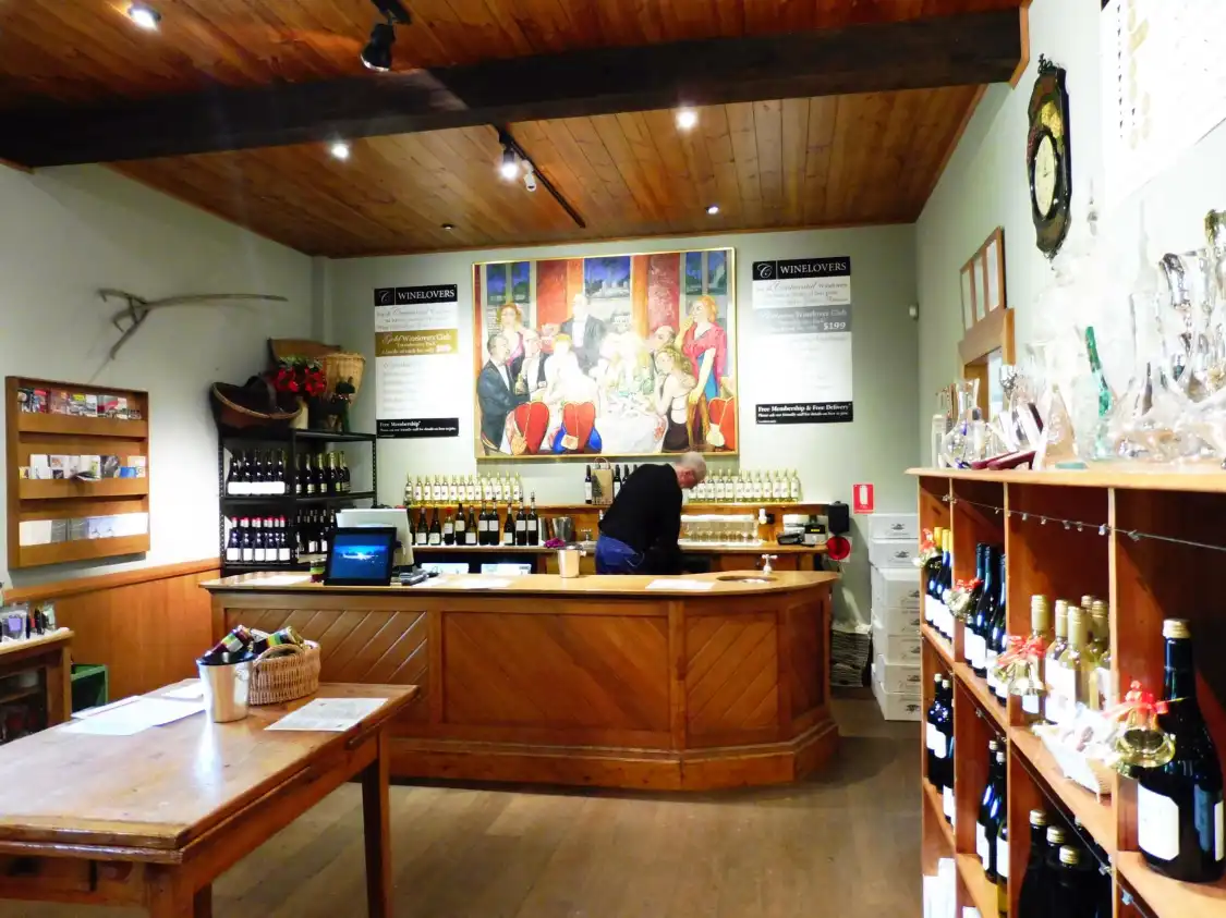 Hotels near Centennial Vineyards