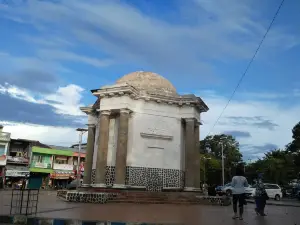 Thomas Parr Monument