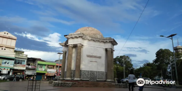 Thomas Parr Monument