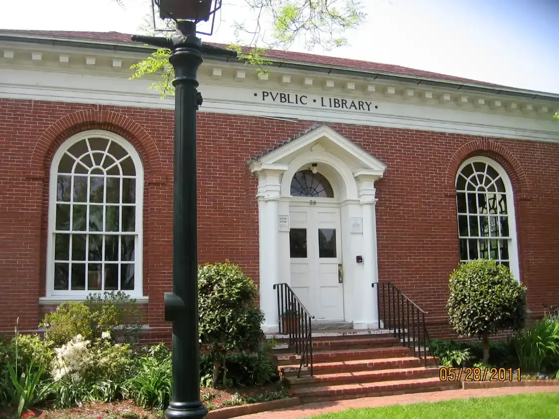 Hotels near Edgartown Public Library
