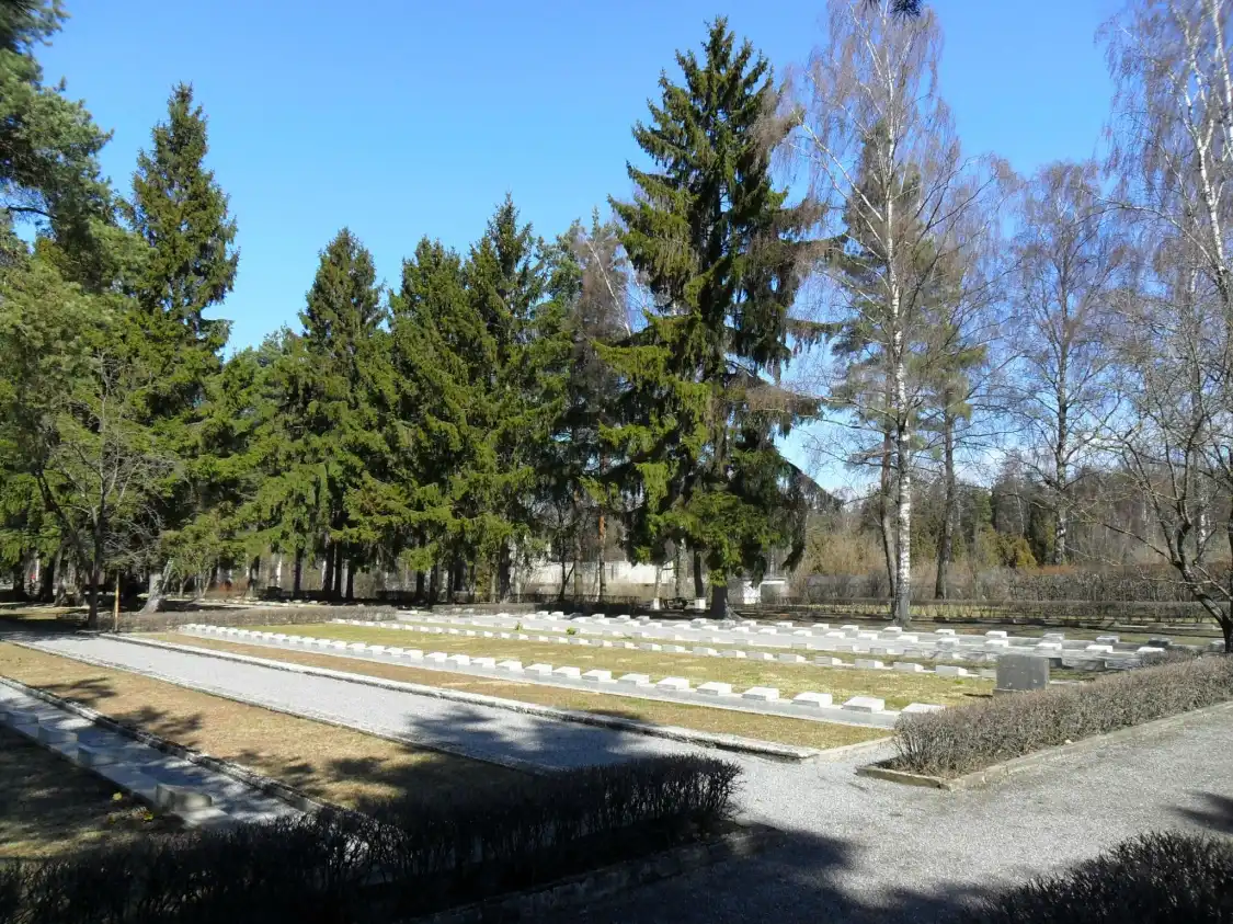 Hotel in zona Brothers' Cemetery