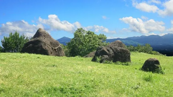 Oshitoishi Hill