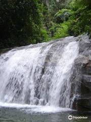 Pe da Serra Waterfall