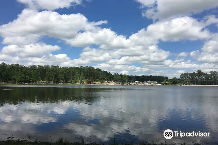 Sportsman Lake Park