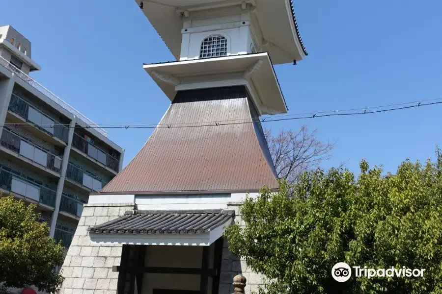 Sumiyoshi Lantern Tower