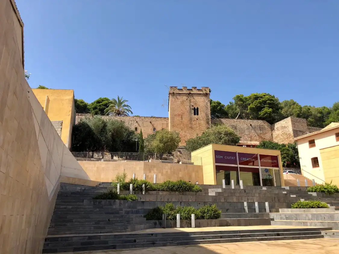 Hotels near Placa del Concell