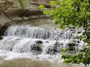 Chalk Ridge Falls Park