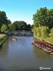 Garret Hostel Bridge