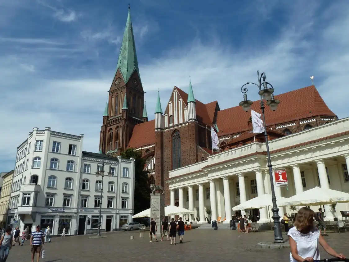 Hotel dekat Löwenmarkt