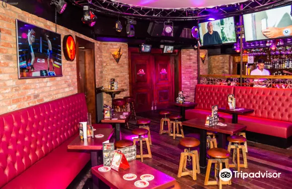 Shots & Sportsbar