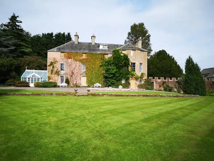 Hotels in Auchtermuchty