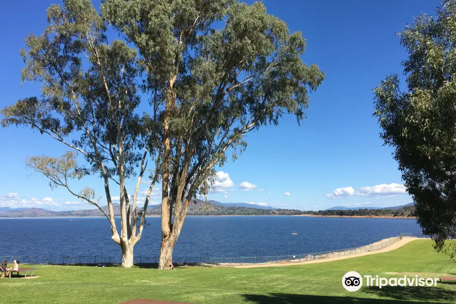 Lake Hume