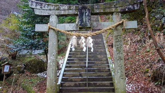 Yametsuhime Shrine