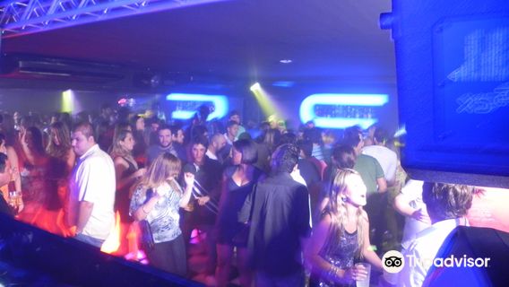 2nd Floor - Lounge & Club